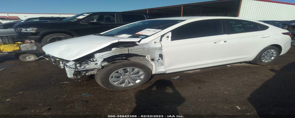 3KPC24A6XNE180118 2022 HYUNDAI ACCENT photo no. 2