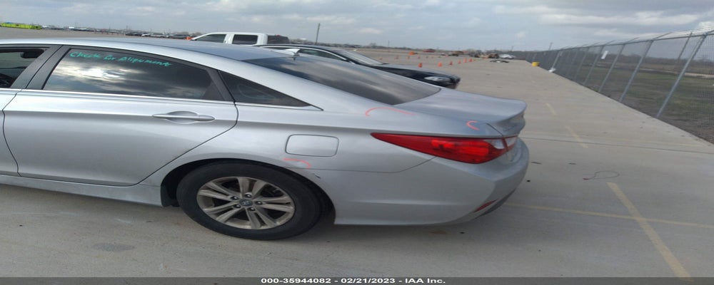 5NPEB4AC4EH868500 2014 HYUNDAI SONATA photo no. 3