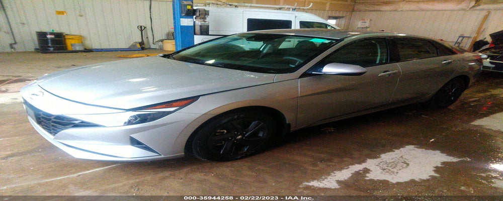 5NPLM4AG1PH092690 2023 HYUNDAI ELANTRA photo no. 2