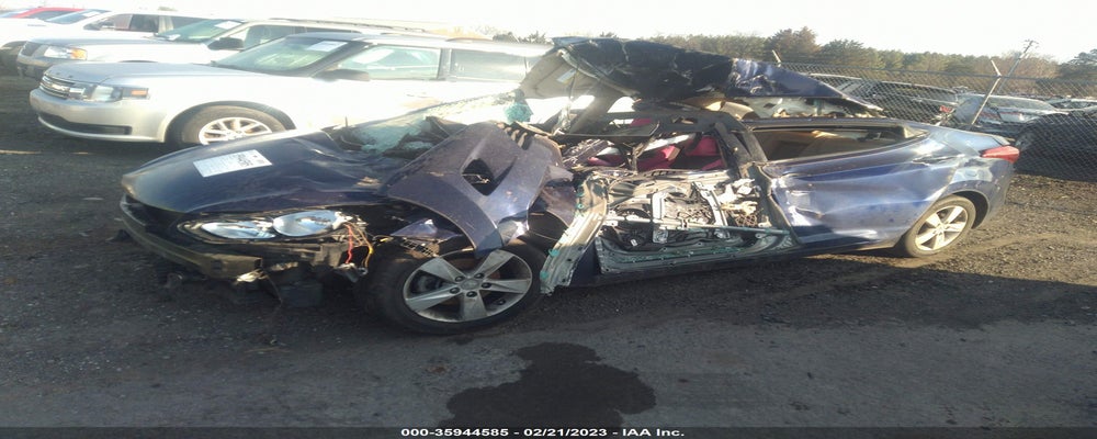 5NPDH4AEXDH308765 2013 HYUNDAI ELANTRA photo no. 2