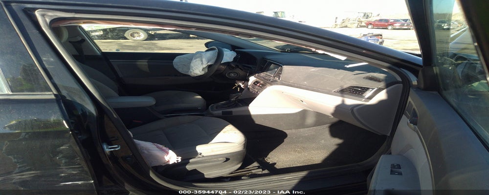 5NPD84LF6JH234570 2018 HYUNDAI ELANTRA photo no. 5