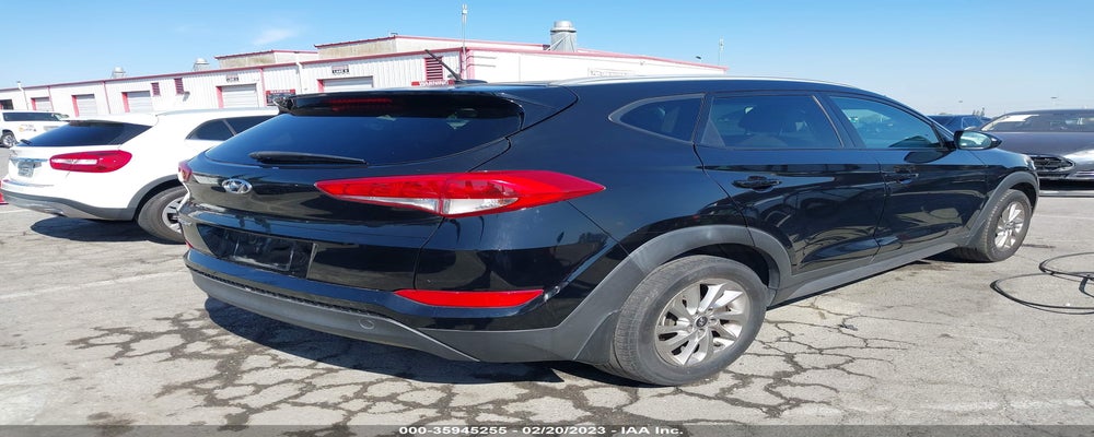 KM8J33A40HU336312 2017 HYUNDAI TUCSON photo no. 4