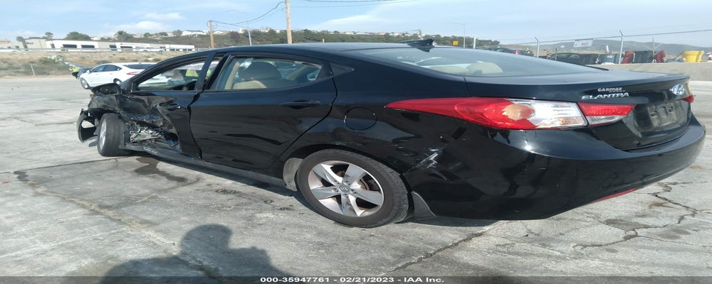 5NPDH4AE8DH379043 2013 HYUNDAI ELANTRA photo no. 3