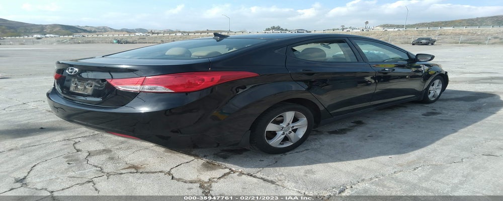 5NPDH4AE8DH379043 2013 HYUNDAI ELANTRA photo no. 4