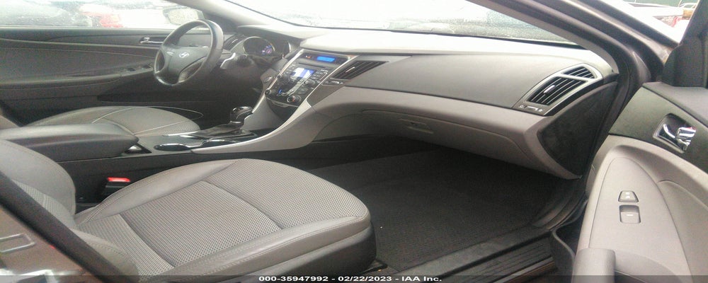 5NPEC4AC1BH239768 2011 HYUNDAI SONATA photo no. 5