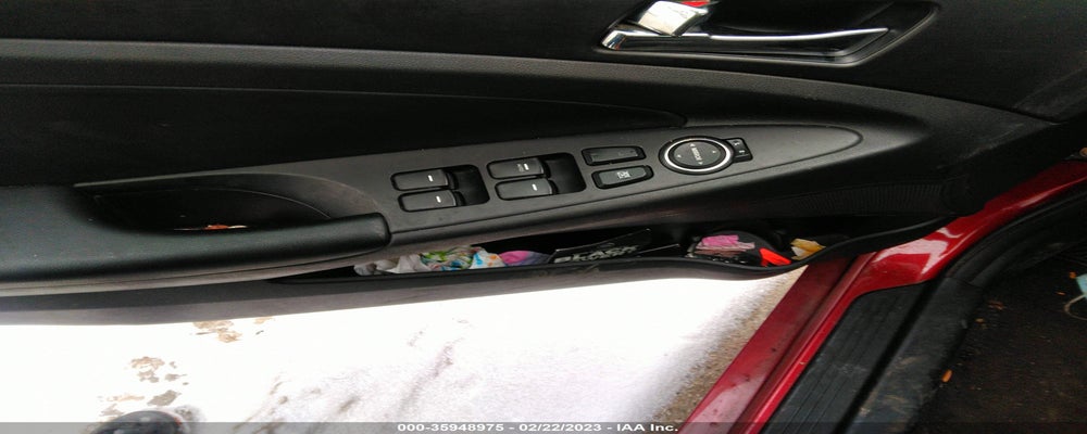 5NPEC4AC6BH034821 2011 HYUNDAI SONATA photo no. 2