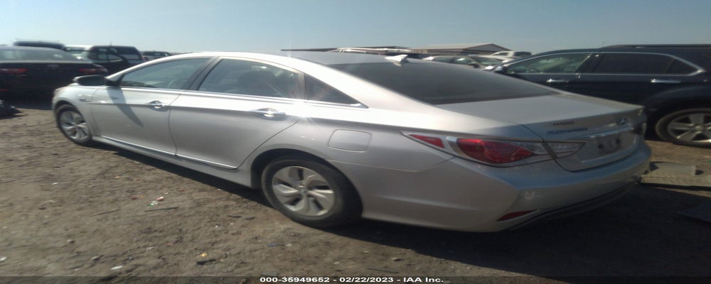 KMHEC4A40DA078098 2013 HYUNDAI SONATA photo no. 3