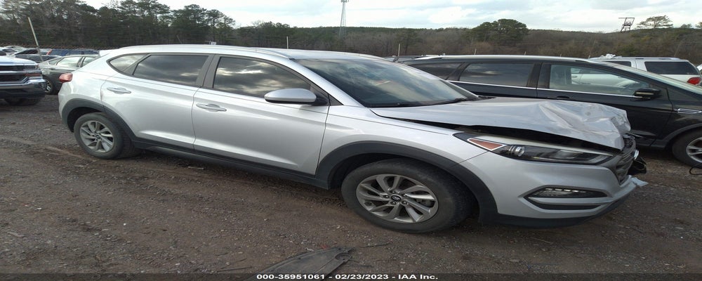 KM8J33A4XGU092473 2016 HYUNDAI TUCSON photo no. 9