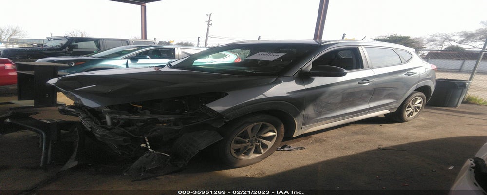 KM8J33A43HU426179 2017 HYUNDAI TUCSON photo no. 2