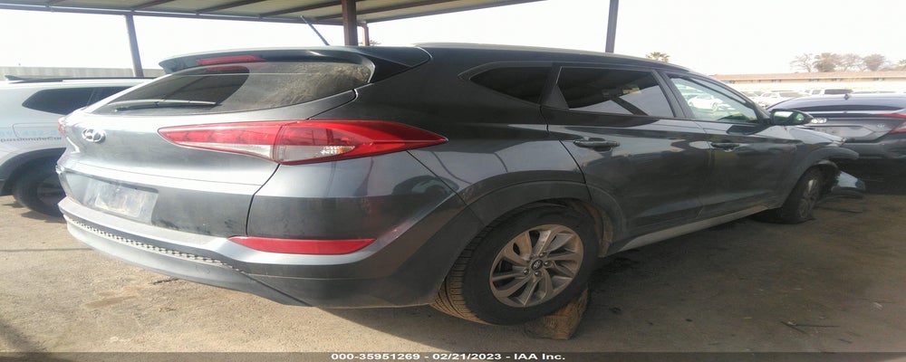 KM8J33A43HU426179 2017 HYUNDAI TUCSON photo no. 4