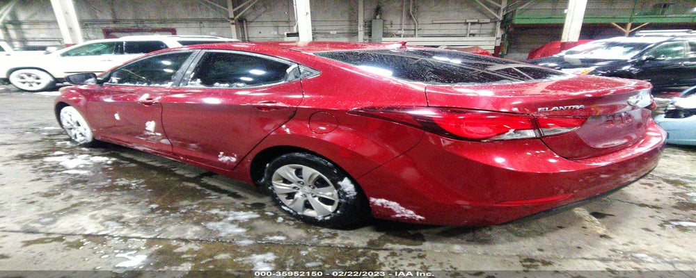 5NPDH4AE8GH667097 2016 HYUNDAI ELANTRA photo no. 3