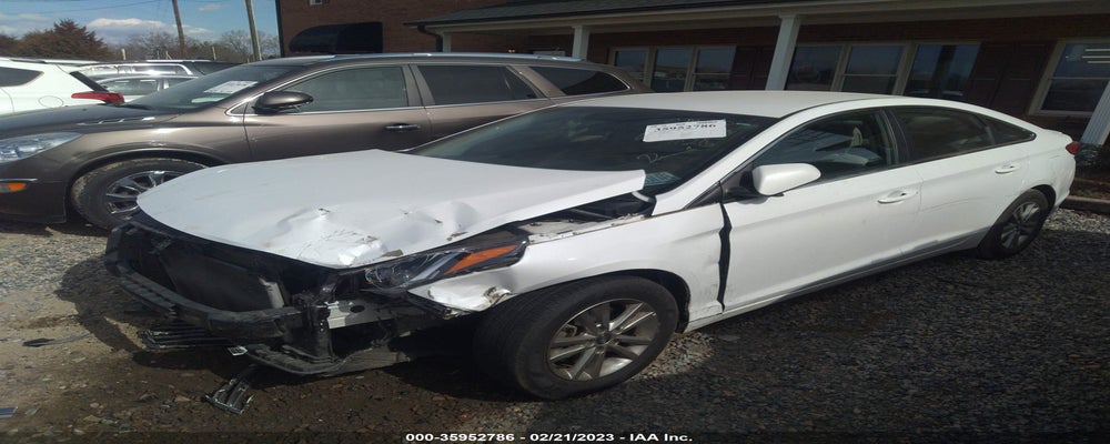 5NPE24AF1HH584126 2017 HYUNDAI SONATA photo no. 2