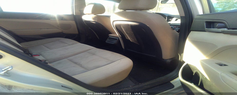 5NPD74LF8HH135827 2017 HYUNDAI ELANTRA photo no. 8