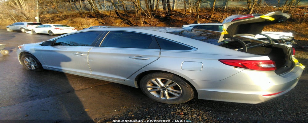 5NPE24AF0FH044196 2015 HYUNDAI SONATA photo no. 3
