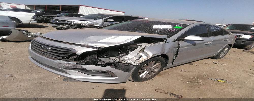 5NPE24AF1FH126860 2015 HYUNDAI SONATA photo no. 2