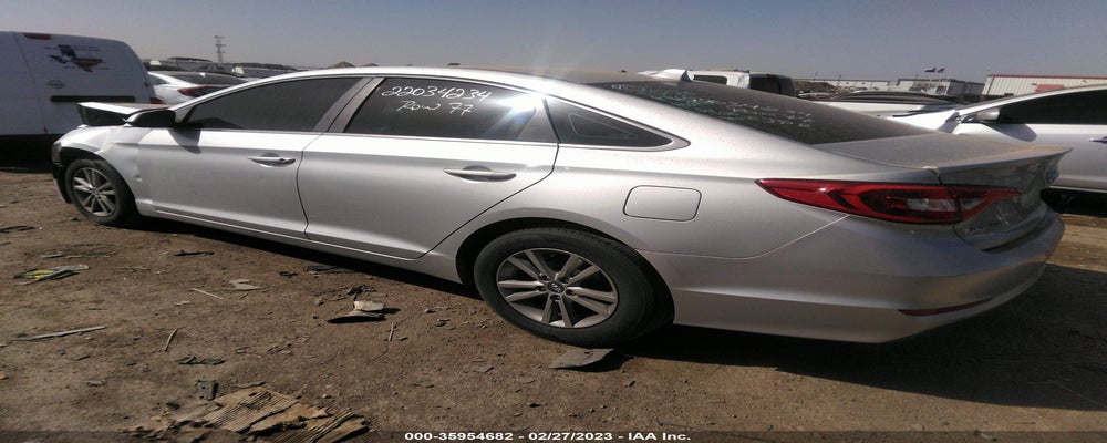 5NPE24AF1FH126860 2015 HYUNDAI SONATA photo no. 3