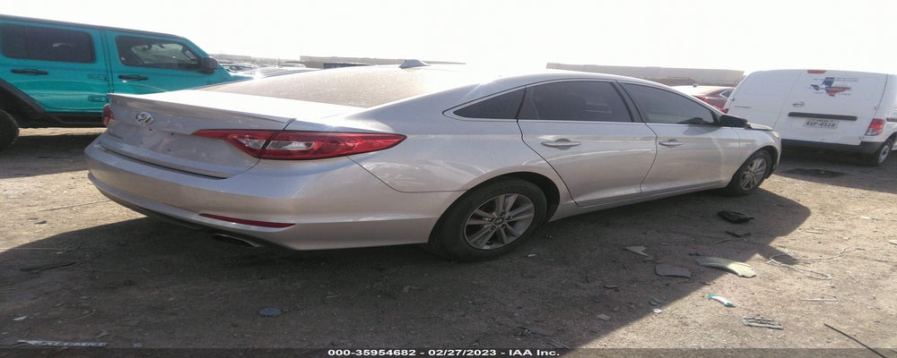 5NPE24AF1FH126860 2015 HYUNDAI SONATA photo no. 4