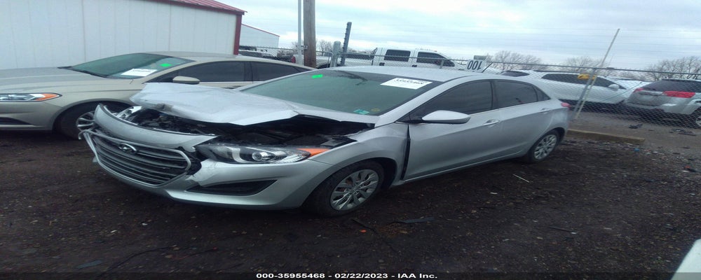 KMHD35LHXHU352946 2017 HYUNDAI ELANTRA GT photo no. 2