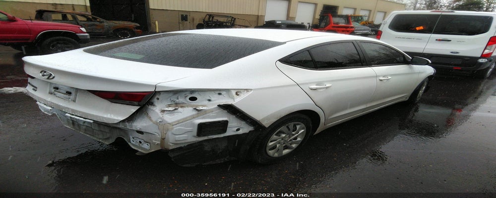 5NPD74LF4JH353057 2018 HYUNDAI ELANTRA photo no. 4