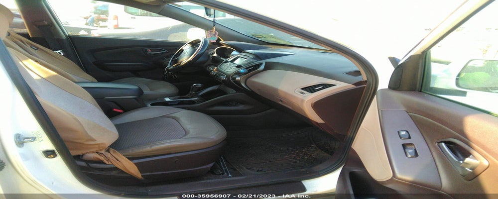 KM8JU3AG0FU995124 2015 HYUNDAI TUCSON photo no. 5