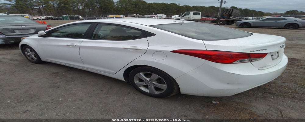5NPDH4AE4DH424902 2013 HYUNDAI ELANTRA photo no. 3