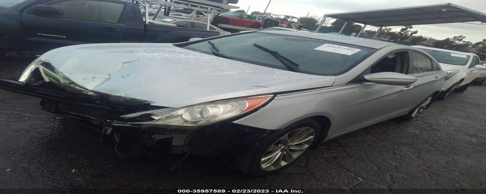 5NPEC4ACXBH116910 2011 HYUNDAI SONATA photo no. 2