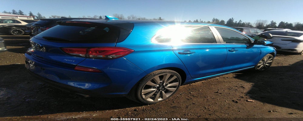 KMHH55LCXJU067606 2018 HYUNDAI ELANTRA GT photo no. 4