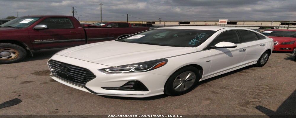 KMHE24L31KA089227 2019 HYUNDAI SONATA HYBRID photo no. 2
