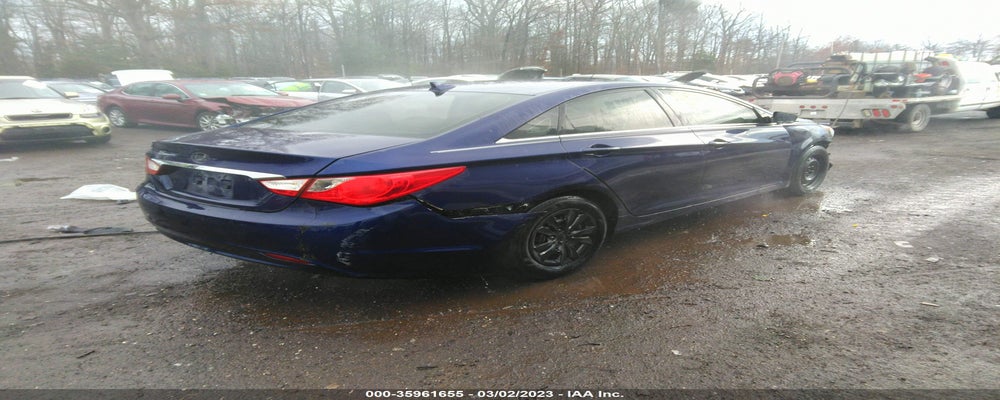 5NPEB4AC3BH240861 2011 HYUNDAI SONATA photo no. 4