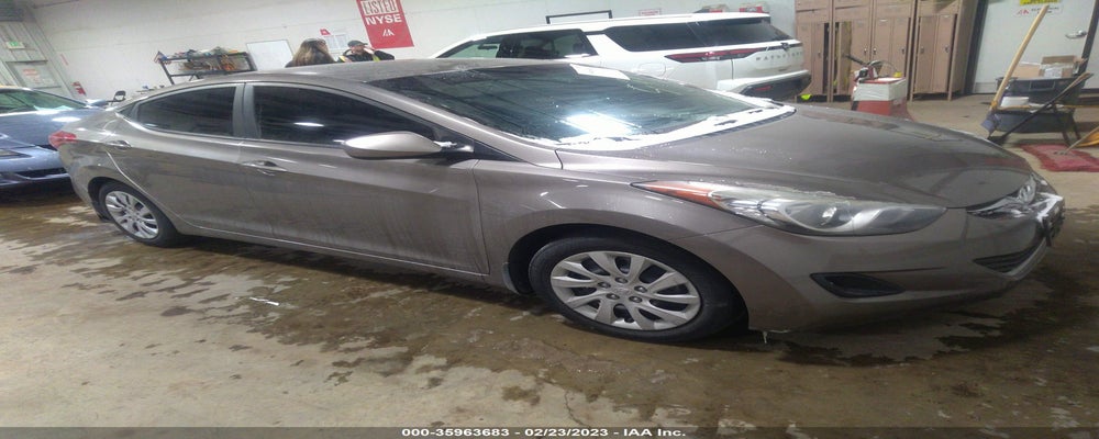 5NPDH4AE6DH201423 2013 HYUNDAI ELANTRA photo no. 1