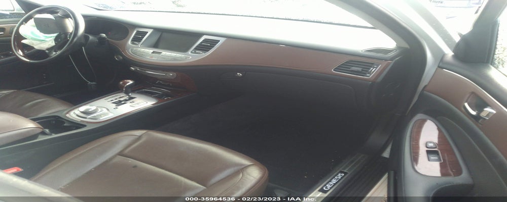 KMHGC4DF5BU135025 2011 HYUNDAI GENESIS photo no. 5