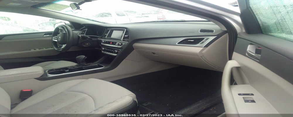 5NPE24AF3JH700108 2018 HYUNDAI SONATA photo no. 5