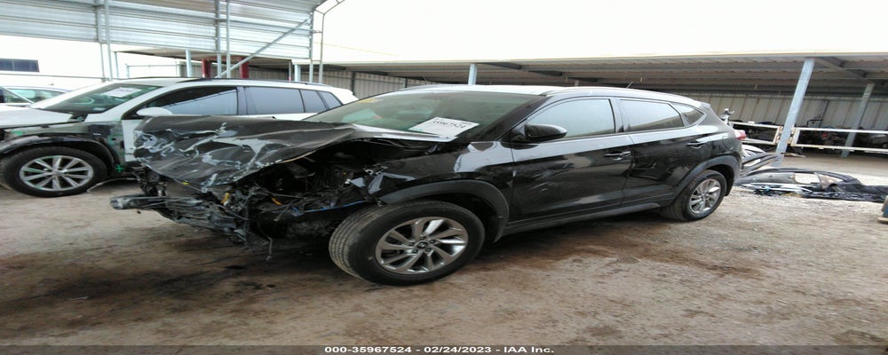 KM8J33A44GU026484 2016 HYUNDAI TUCSON photo no. 2