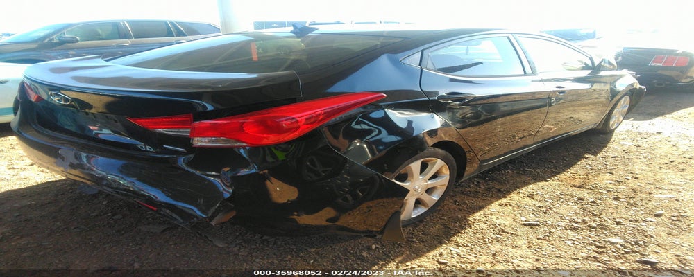 5NPDH4AE5DH175560 2013 HYUNDAI ELANTRA photo no. 4