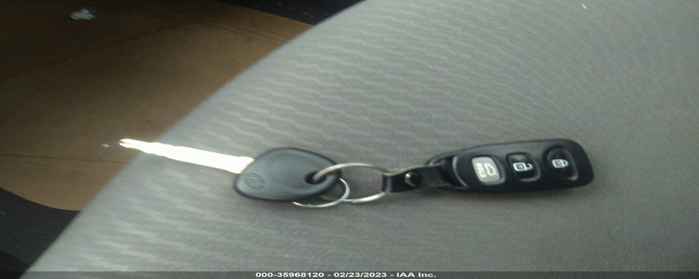 5NPDH4AE9GH669473 2016 HYUNDAI ELANTRA photo no. 11