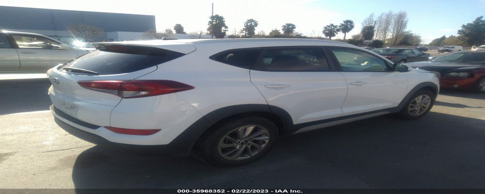 KM8J33A4XHU462693 2017 HYUNDAI TUCSON photo no. 4