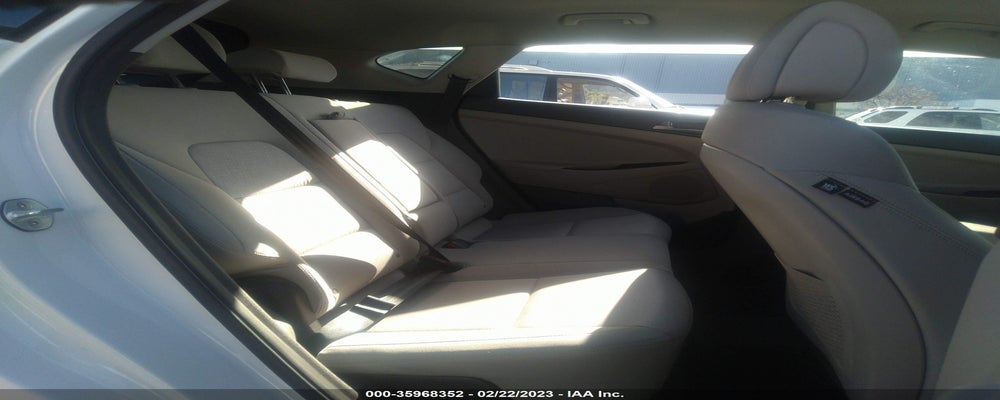KM8J33A4XHU462693 2017 HYUNDAI TUCSON photo no. 8