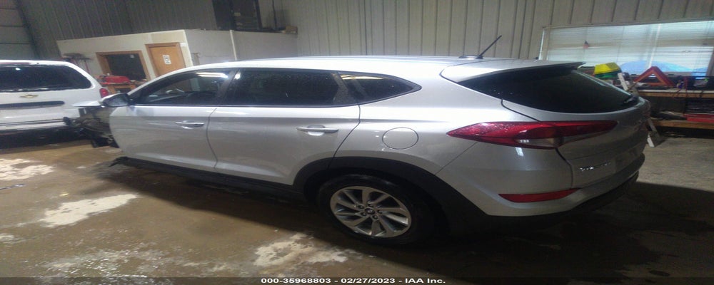 KM8J23A46HU383427 2017 HYUNDAI TUCSON photo no. 3
