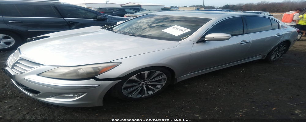 KMHGC4DH8CU187817 2012 HYUNDAI GENESIS photo no. 2