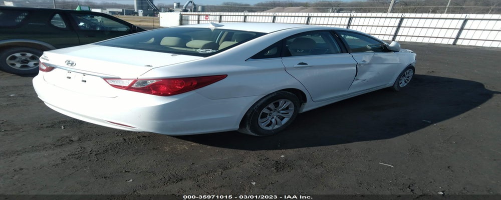 5NPEB4AC2BH206524 2011 HYUNDAI SONATA photo no. 4
