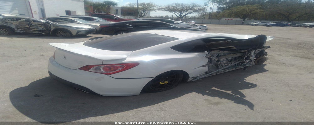 KMHHU6KH6AU021115 2010 HYUNDAI GENESIS COUPE photo no. 4