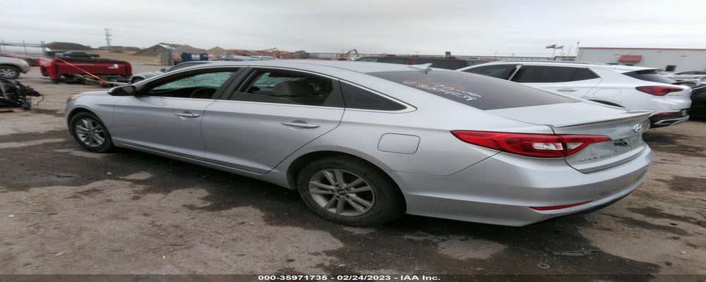 5NPE24AF6FH001868 2015 HYUNDAI SONATA photo no. 3