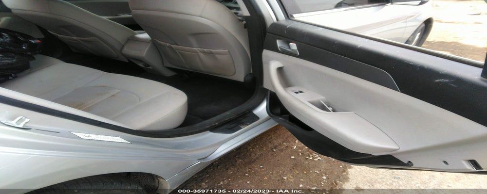 5NPE24AF6FH001868 2015 HYUNDAI SONATA photo no. 8