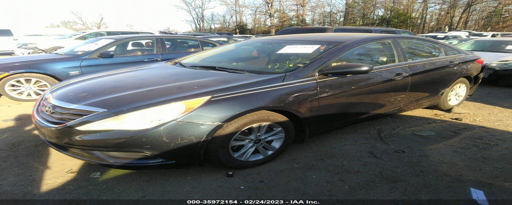 5NPEB4AC5BH082992 2011 HYUNDAI SONATA photo no. 2