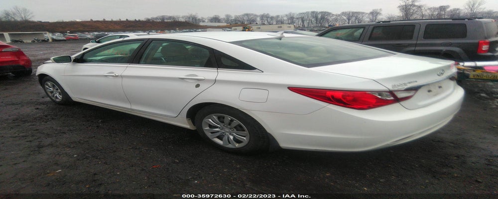 5NPEB4AC1BH218521 2011 HYUNDAI SONATA photo no. 3