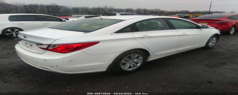 5NPEB4AC1BH218521 2011 HYUNDAI SONATA photo no. 4