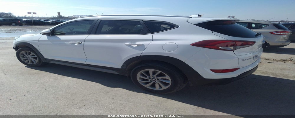 KM8J3CA41JU763990 2018 HYUNDAI TUCSON photo no. 3