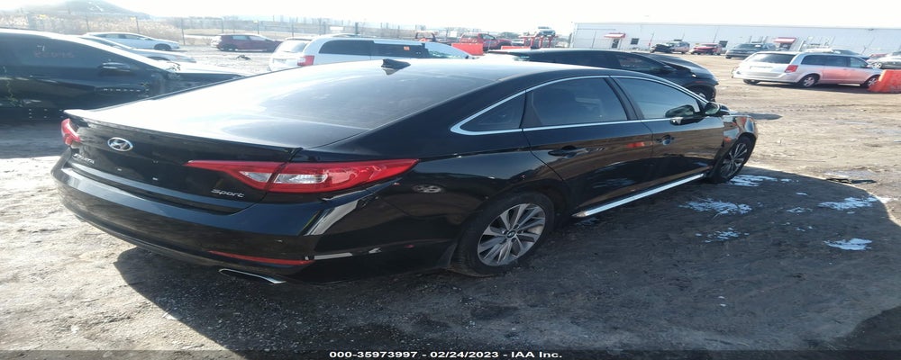 5NPE34AF1FH119890 2015 HYUNDAI SONATA photo no. 4