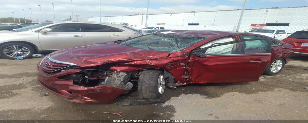 5NPEB4AC2DH799532 2013 HYUNDAI SONATA photo no. 2