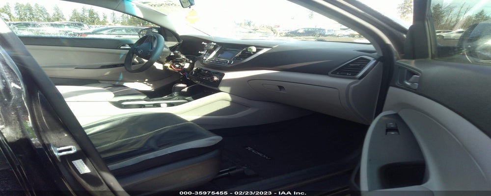 KM8J23A49HU569091 2017 HYUNDAI TUCSON photo no. 5